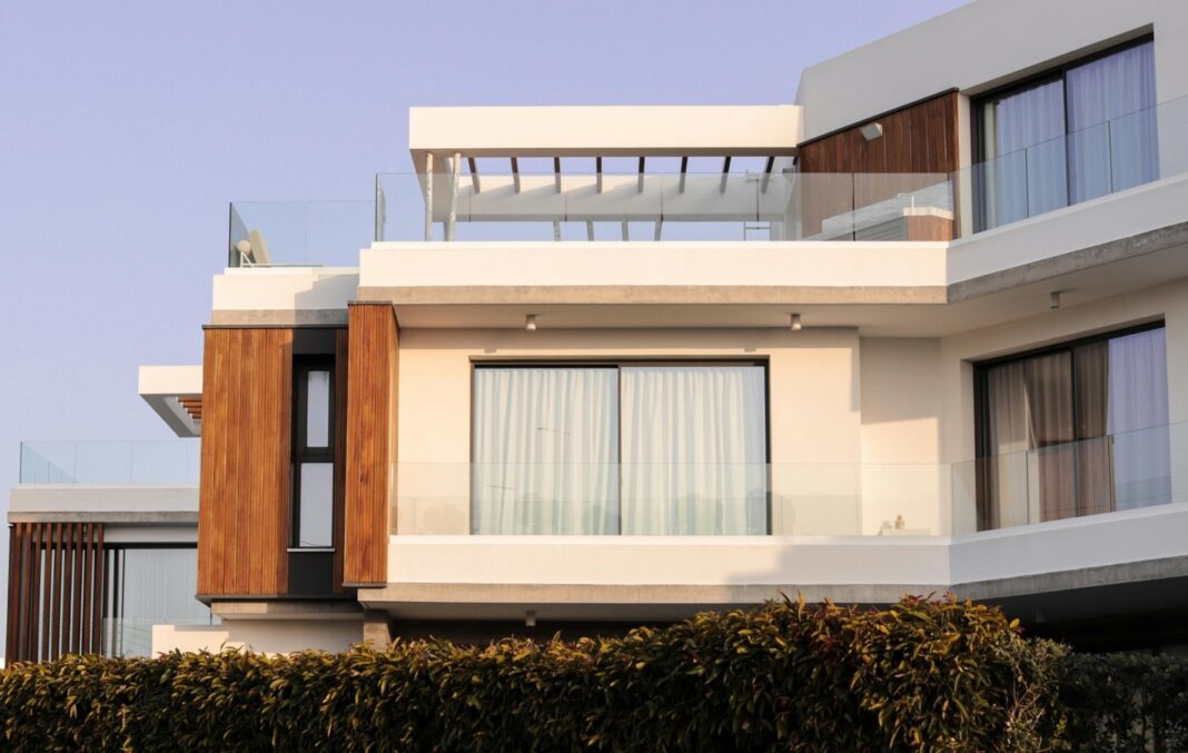 South Delhi Luxury Floors Near 55 Crore