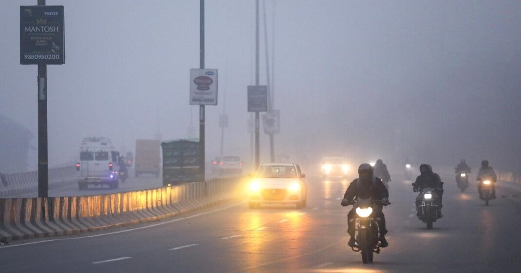 Delhi Cold Morning Signals Shifting Weather Trends
