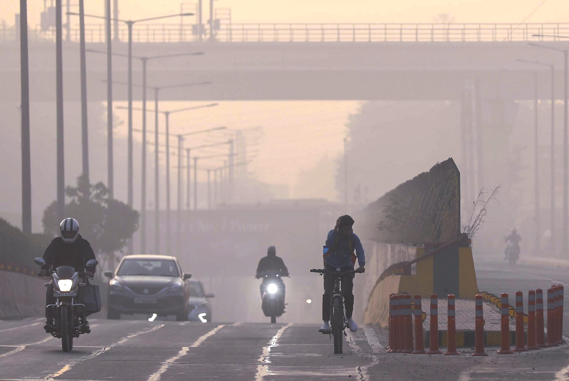 Delhi AQI Improves But Risks Remain Moderate