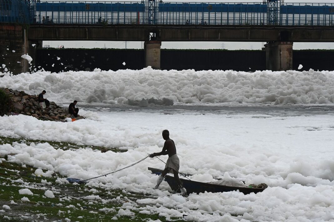 Delhi Sewer Crisis Fuels Yamuna Pollution Concerns