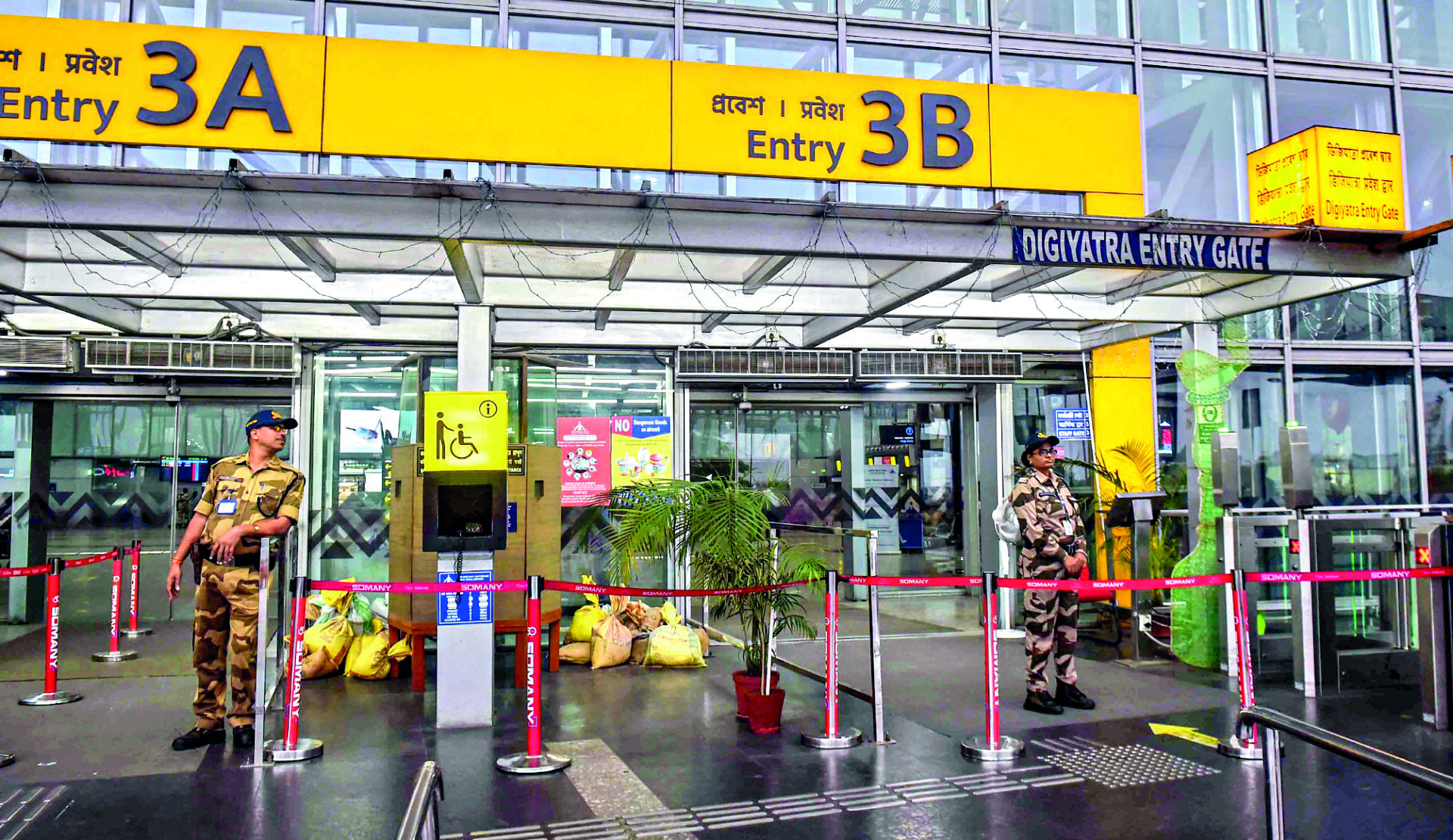 Kolkata Airport Manages 800 Gulf Evacuees Safely