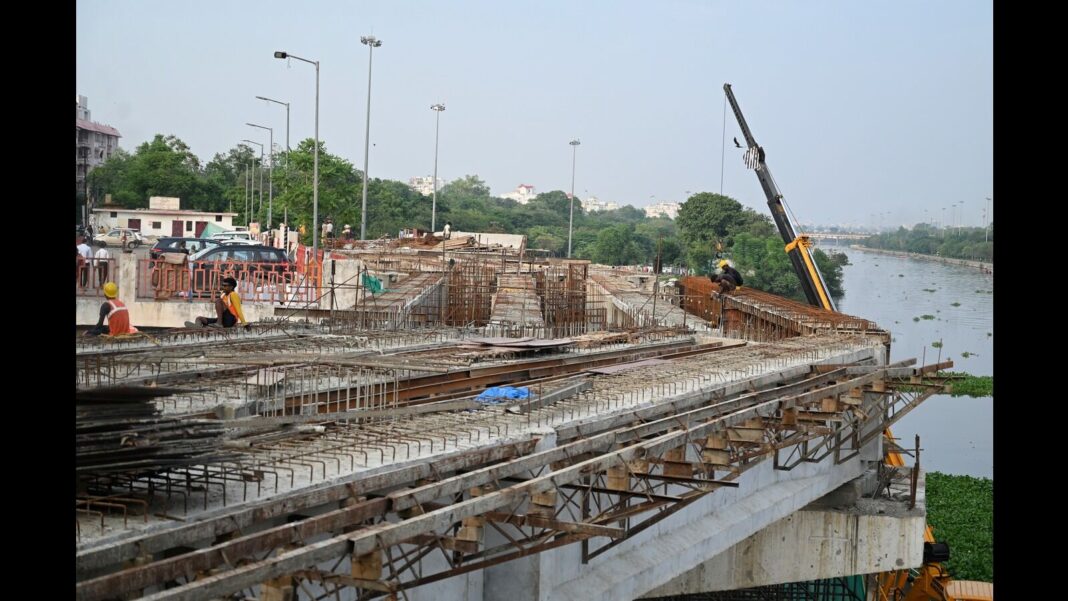 Indore University Budget Deficit Raises Infrastructure Concerns