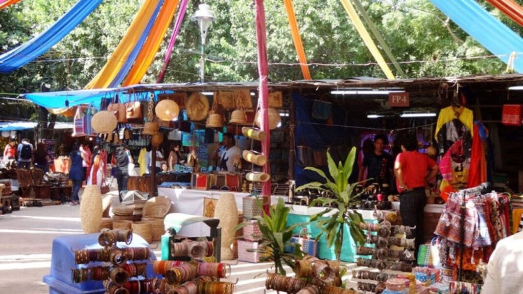 Delhi Markets Shopping Culture Reflects City’s Retail Diversity