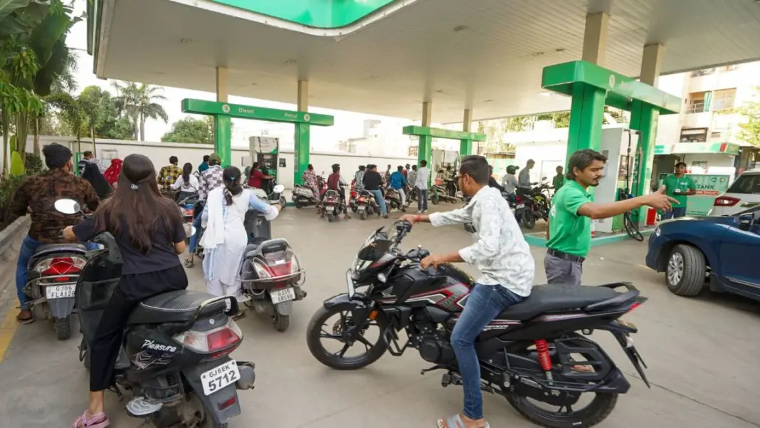 Nagpur Fuel Availability Reassured Amid Panic Buying