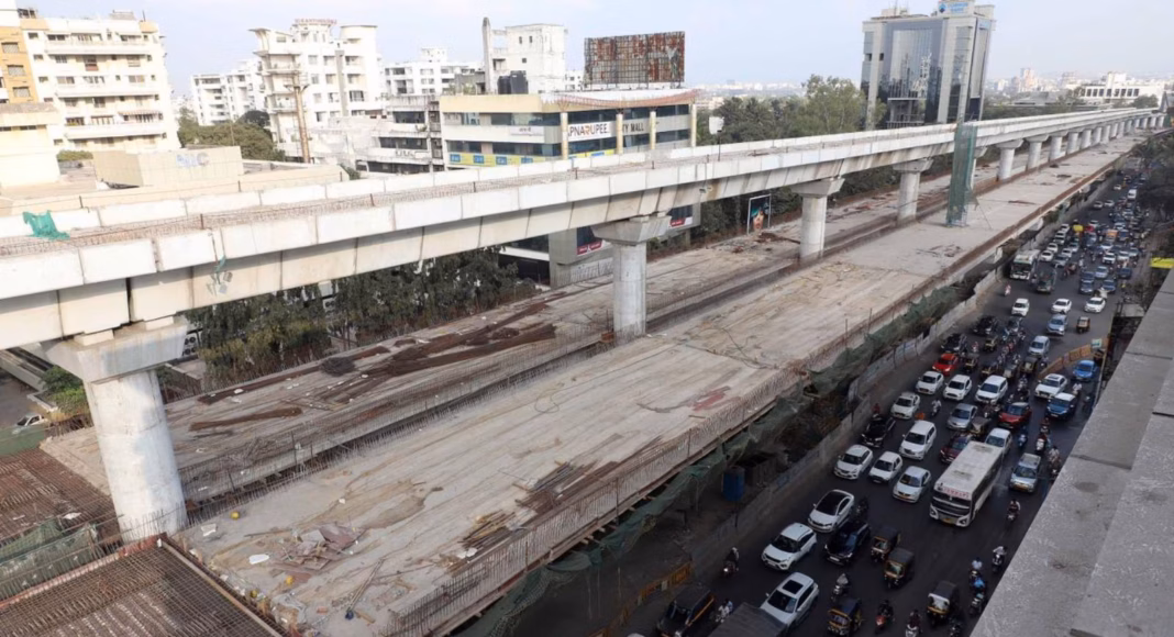   Pune University Chowk Flyover Faces Quality Scrutiny