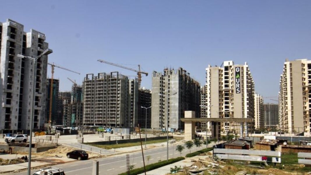 Noida Real Estate Growth Challenges Gurugram Market Lead