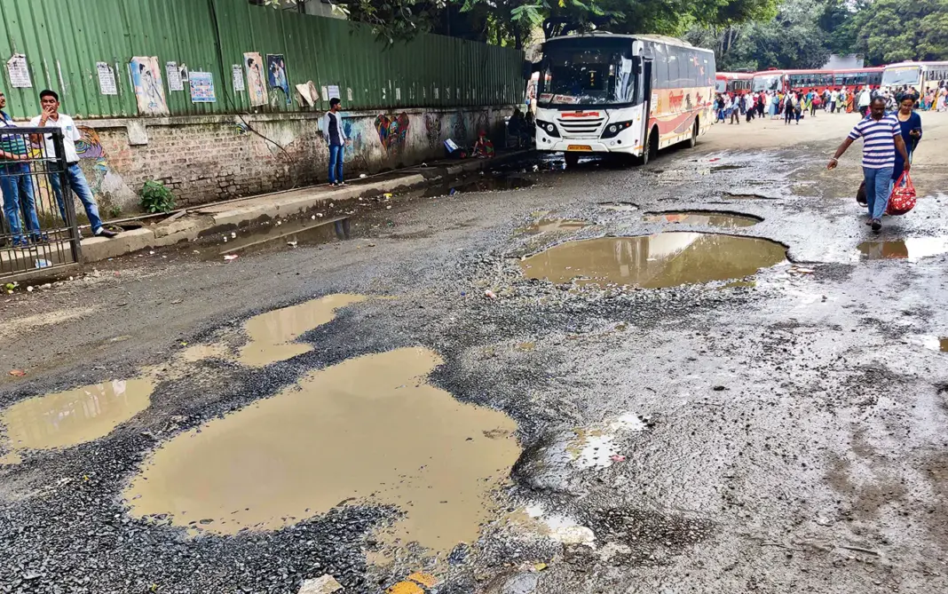 Bengaluru Road Survey Reveals Hundreds Potholes