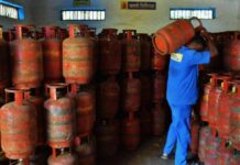 Mumbai School Meals Face LPG Shortage Pressure