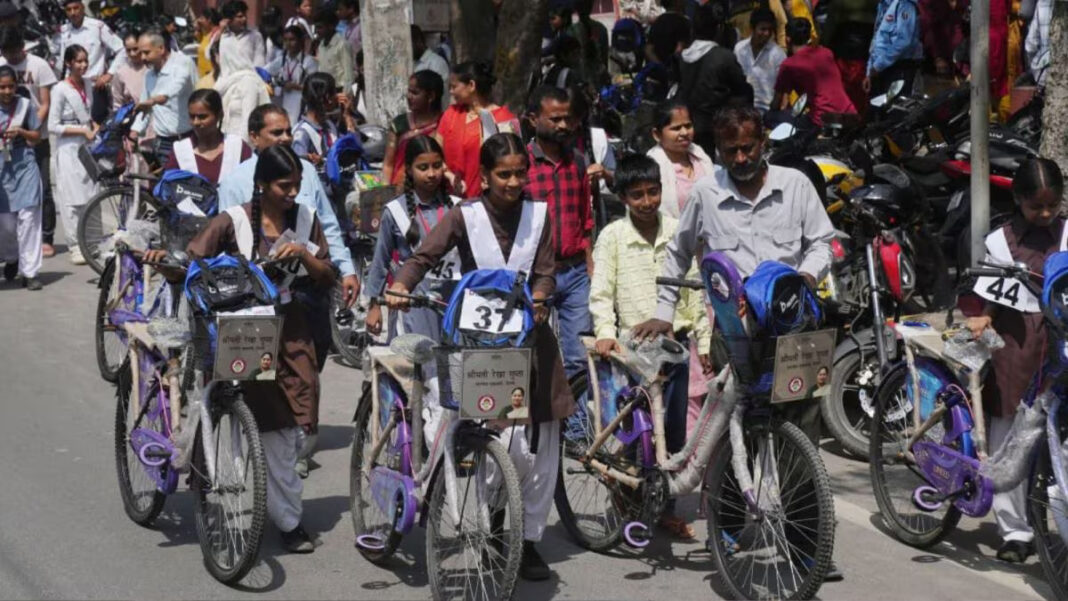 Delhi Bicycle Scheme For Schoolgirls Boosts Mobility