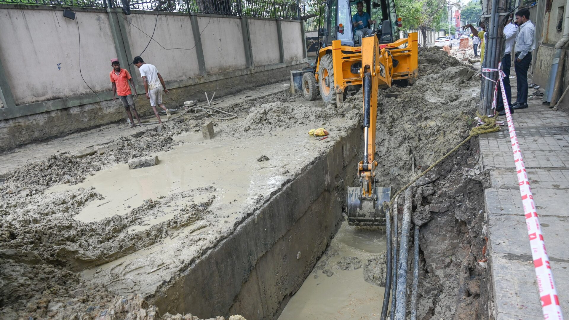 Bengaluru Banjara Road Drain Work Stalls