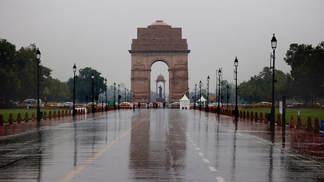 Delhi Light Rainfall Improves Air Quality