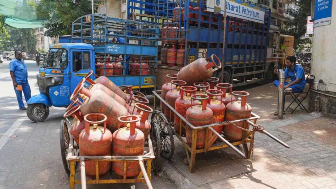 Hyderabad LPG Shortage Disrupts Urban Transport Costs