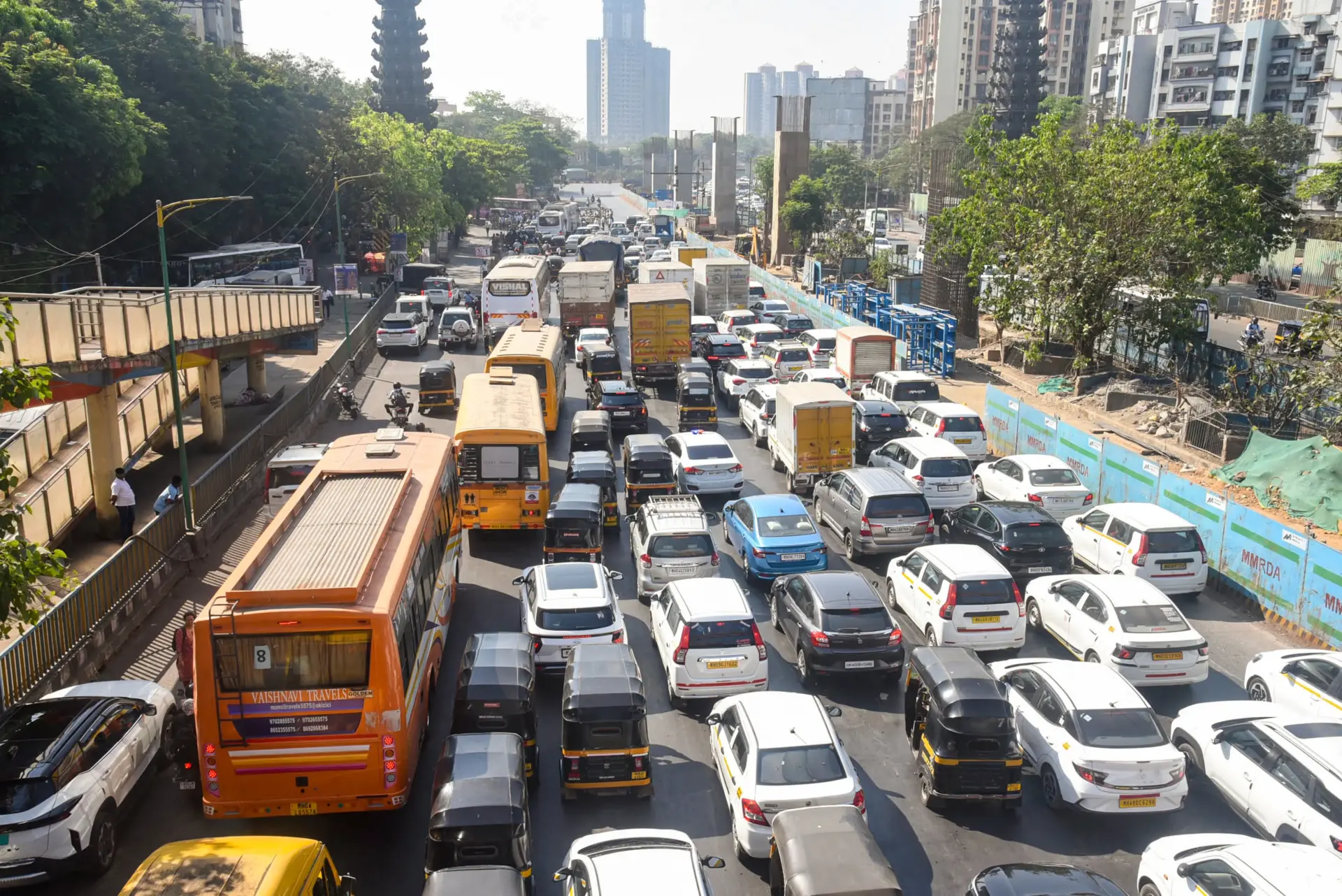 Maharashtra Vehicle Population Surge Signals Rising Urban Mobility Pressure