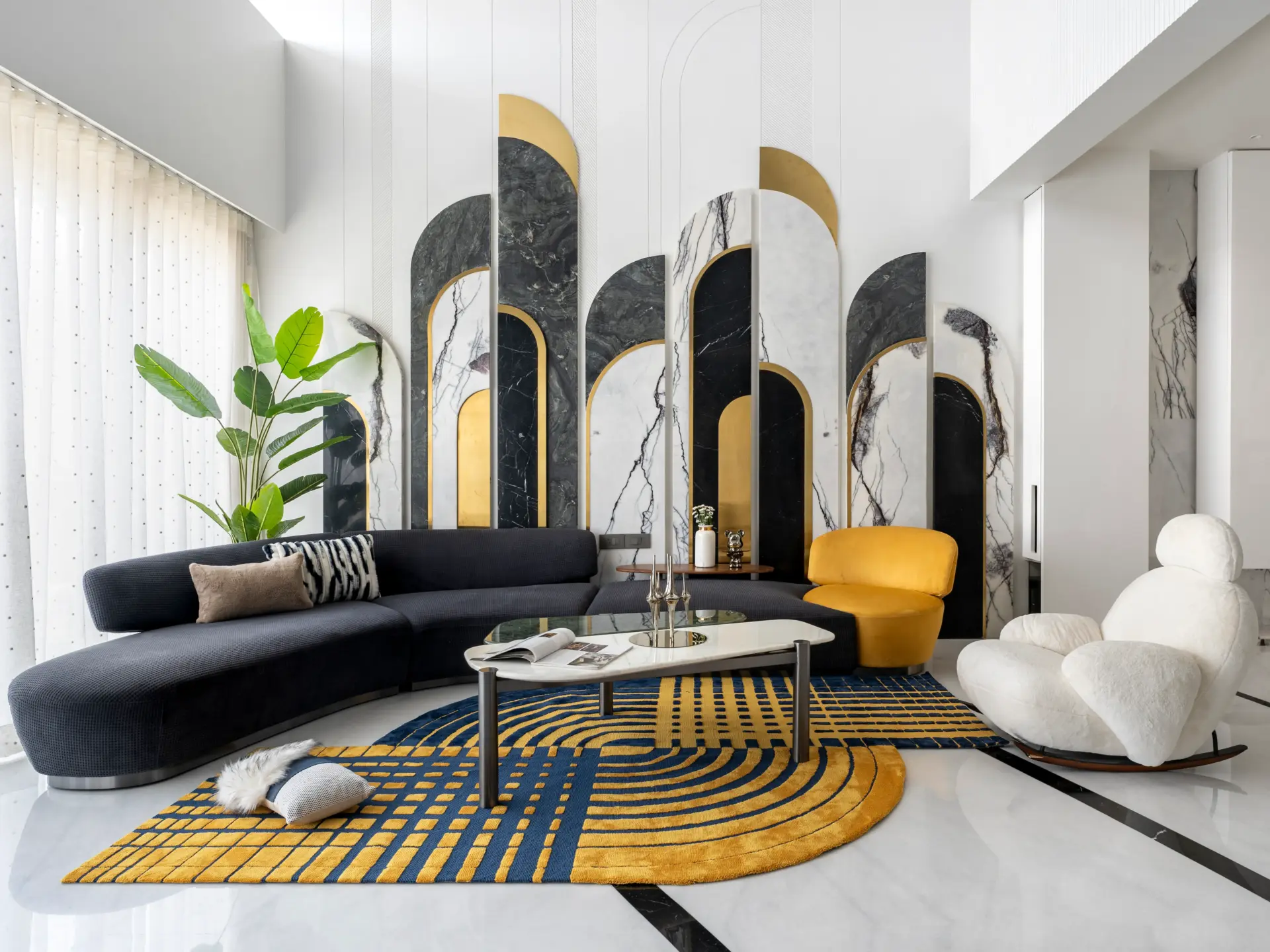 Mumbai Home Design By Trois Architects Celebrates Curves