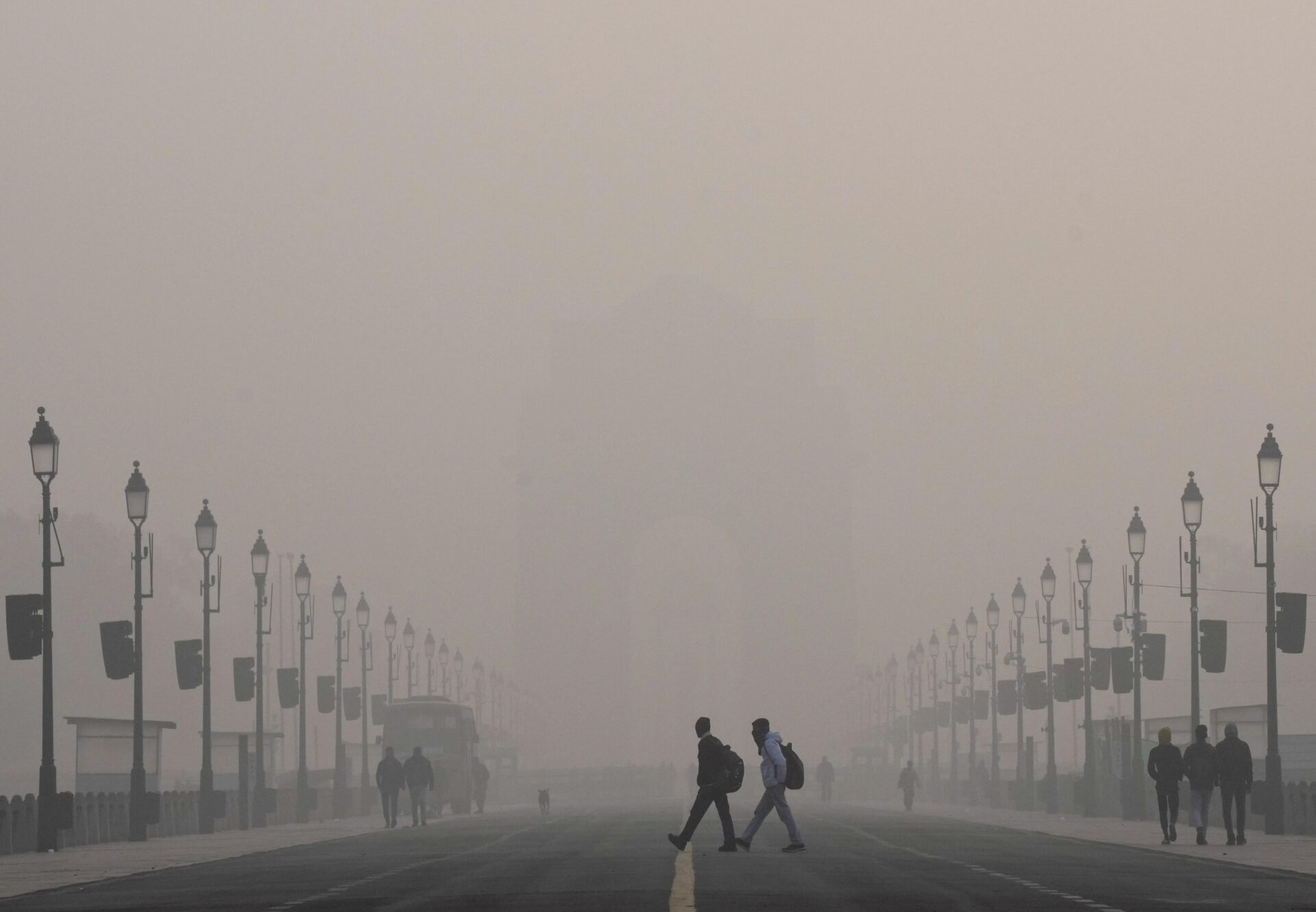 Delhi NCR Air Quality Falls Amid Early Pollution Curbs
