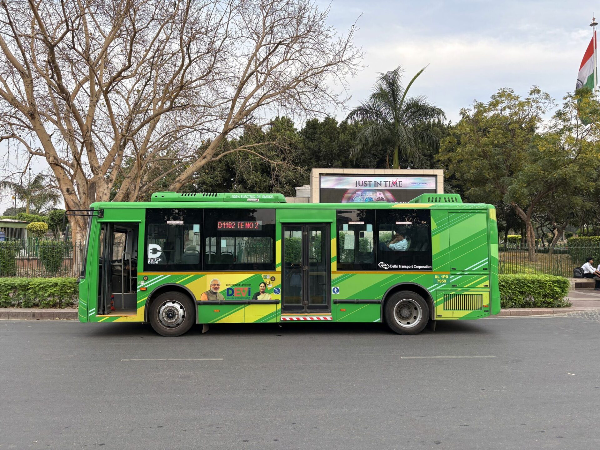 Delhi Expands Neighbourhood Transit With DEVi Electric Bus Network