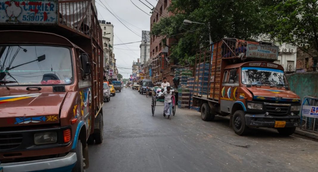 Delhi Restricts Entry To Cleaner Goods Vehicles