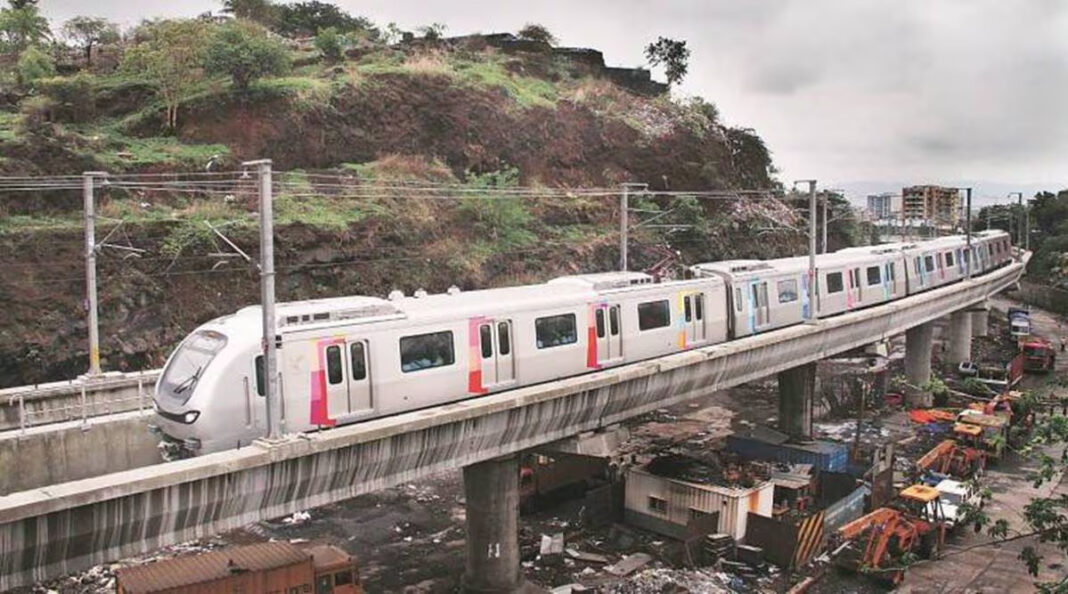Mumbai Metro Line 2B Pan Installed Over Harbour Corridor