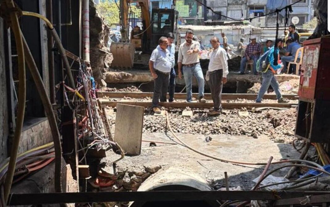 Mumbai Bandra Rail Bottleneck Resolved After Decades