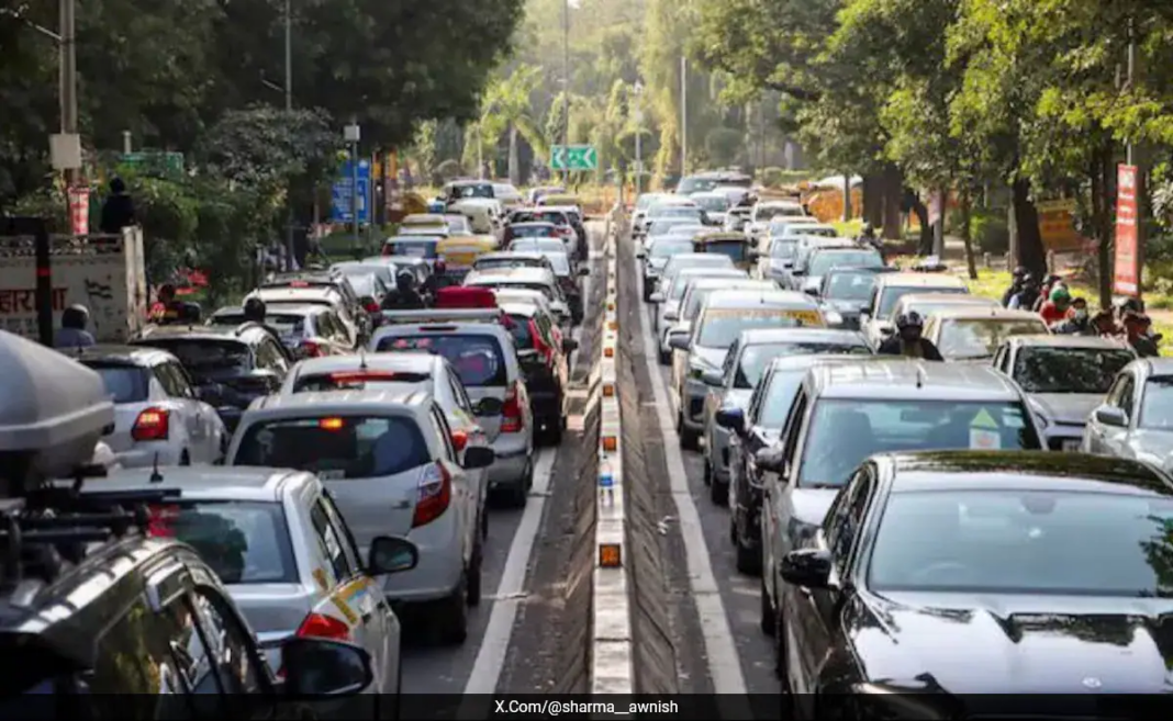 Delhi Restricts Entry Of Older Vehicles