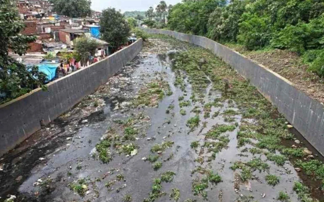 Mumbai River Restoration Project Expands Sewage Network