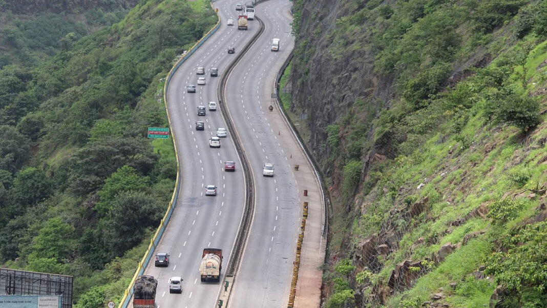 Mumbai Pune Expressway Upgrade Eases Ghat Traffic