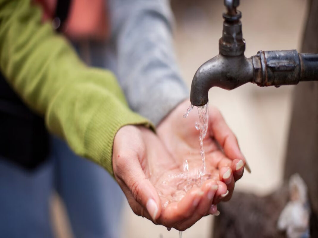 Mumbai Water Supply Failure Disrupts Daily Life