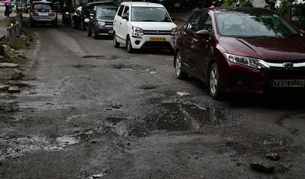 Hyderabad Pothole Crisis Exposes Infrastructure Gaps