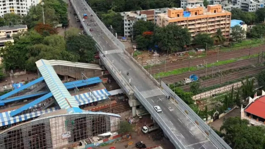 Mumbai Flyover Arm Draws Wet Weather Safety Concerns