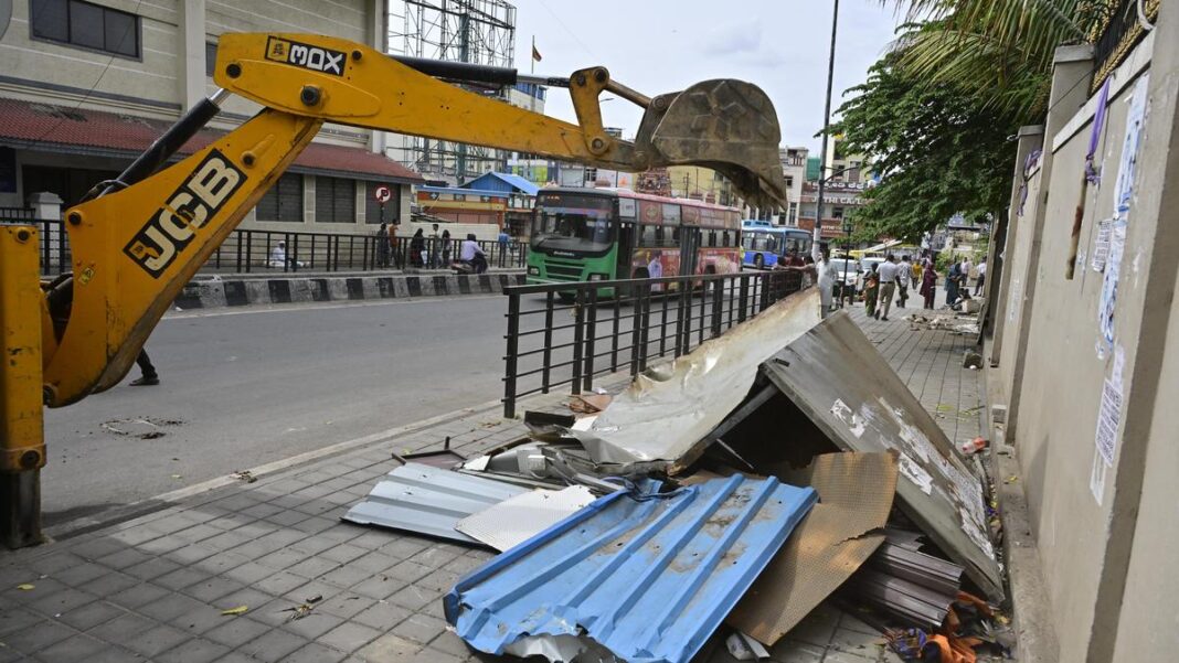 Bengaluru Shivajinagar Footpaths Expose Uneven Enforcement