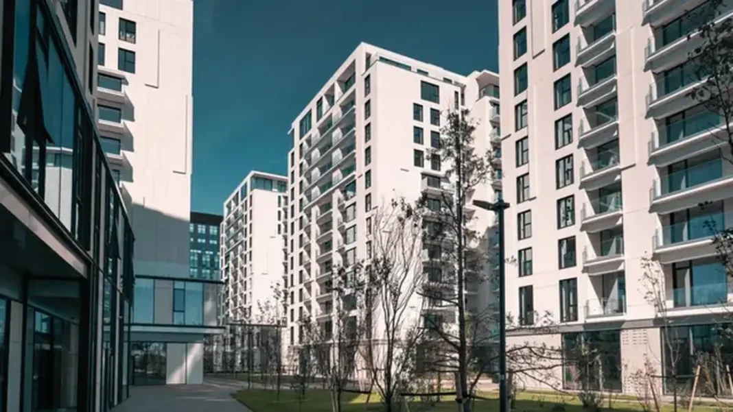 Greater Noida Luxury Housing Reveals Service Gaps