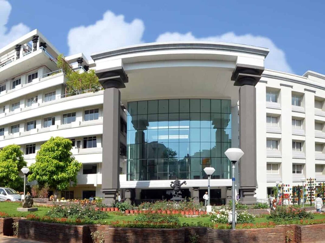 Hyderabad Eyes Global Role In Education And Research 