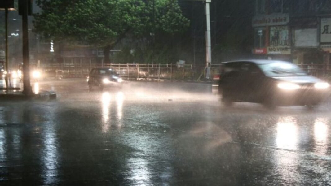 Kolkata Rain Brings Relief From August Heat