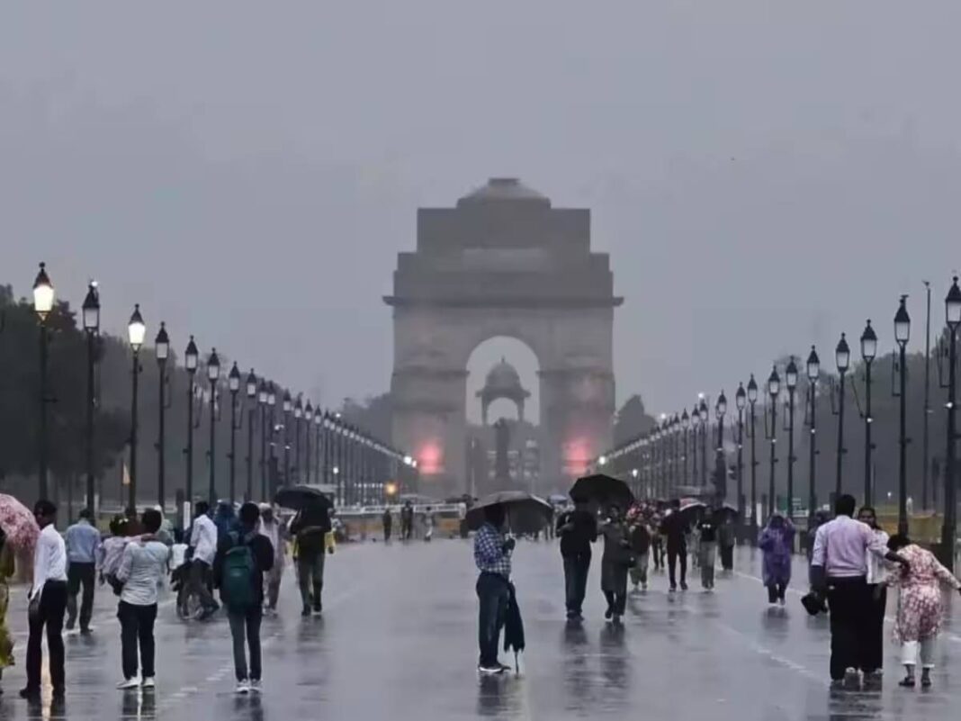 Delhi Weather Hits 18-Year September Low at 21°C