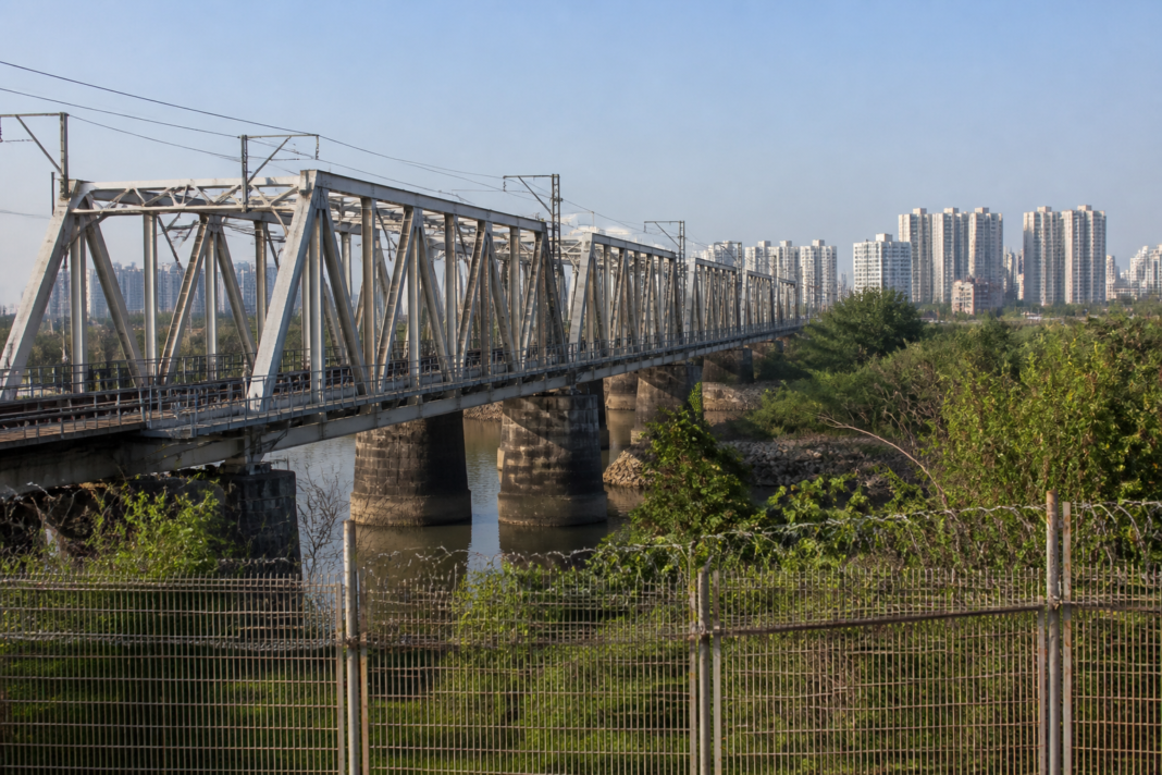 Railway infrastructure at the Bhayandar-Naigaon creek bridge in the Vasai-Virar region