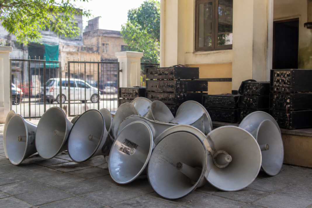 Police-seized loudspeaker equipment linked to a Pune loudspeaker decibel violation during a procession