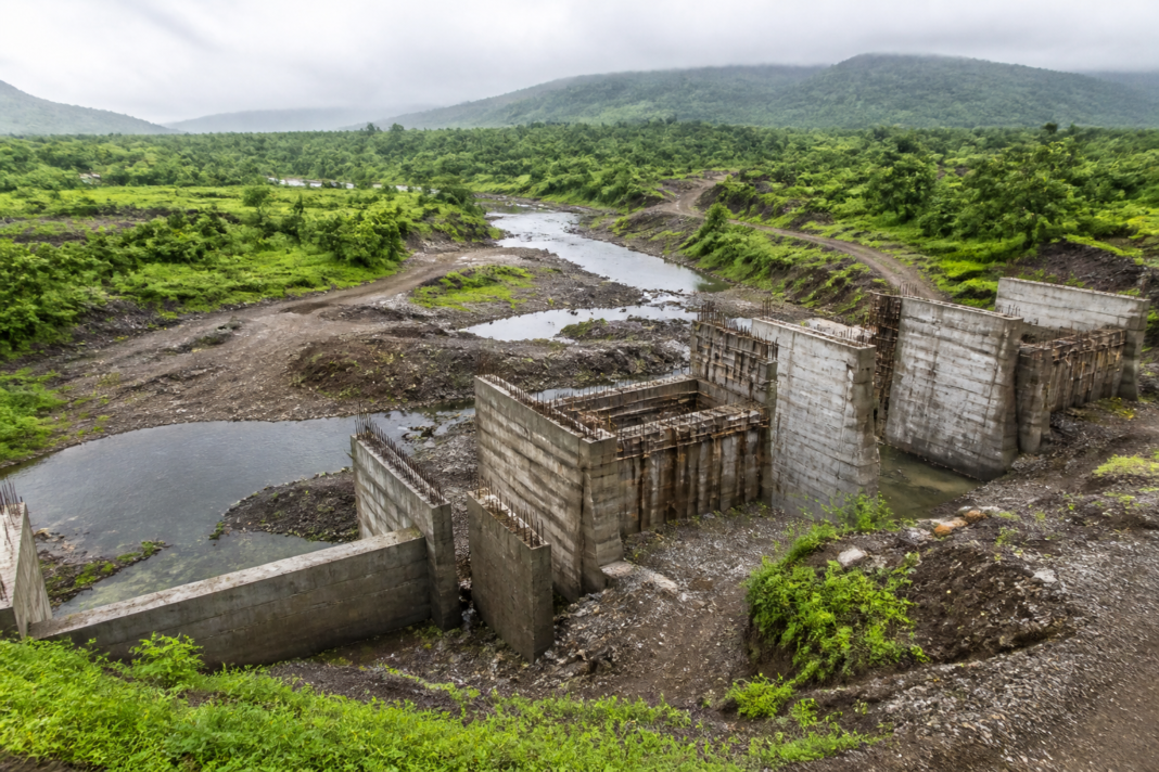 Incomplete Urse check dam construction on the Surya River in Palghar district