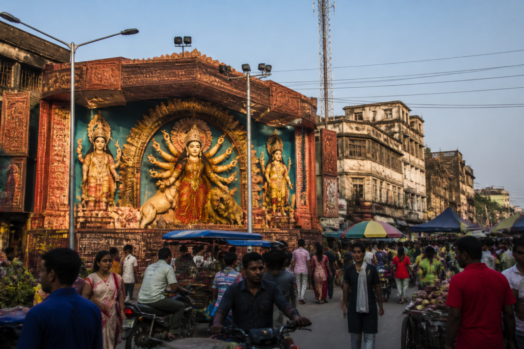 Durga Puja pandal in Raiganj amid allegations of coercive donation collection