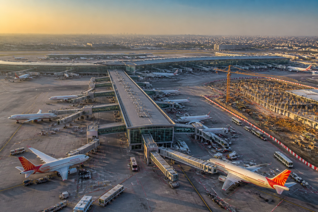 IGIA master plan showing Delhi airport Terminal 3 and aircraft operations