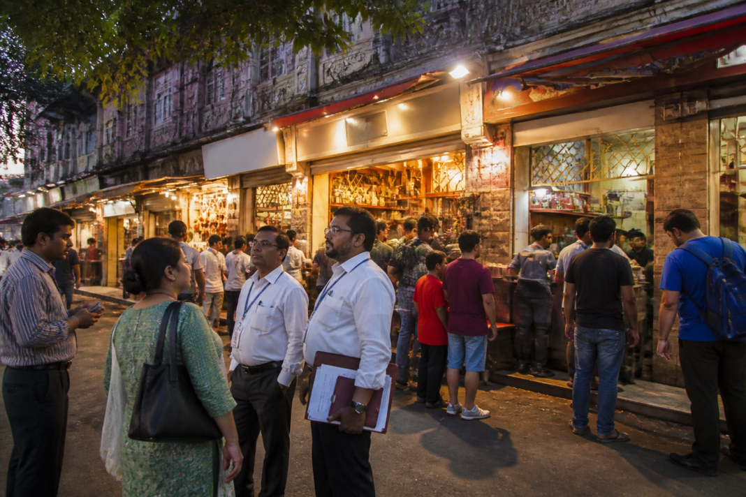 Kolkata restaurant storefronts amid food-safety licence clarifications after 40 eateries faced suspension