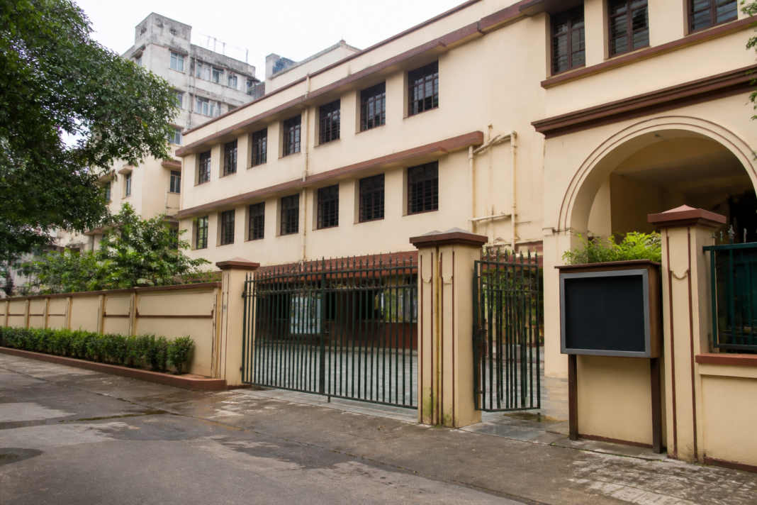 A private school building in Kolkata representing the concerns of Kolkata private schools over inspections and compliance notices