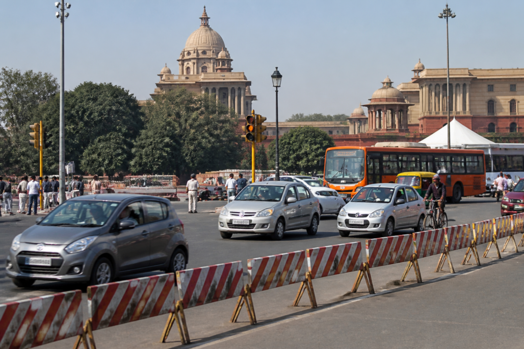 Traffic and urban movement near central Delhi during BRICS Summit restrictions