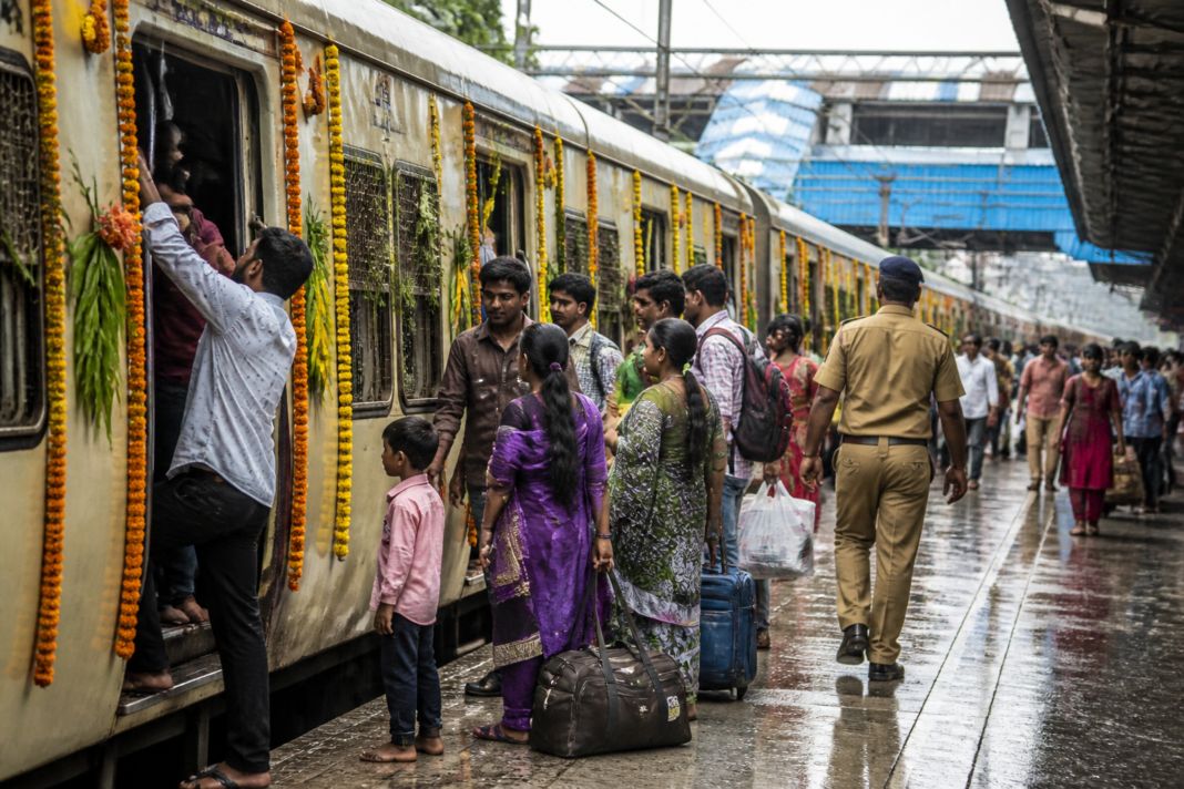 Mumbai Ganeshotsav train departing Dadar station with devotees travelling to Konkan