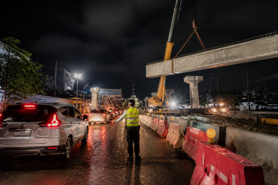 Thane traffic restrictions near Loha-Palawa Junction during flyover construction
