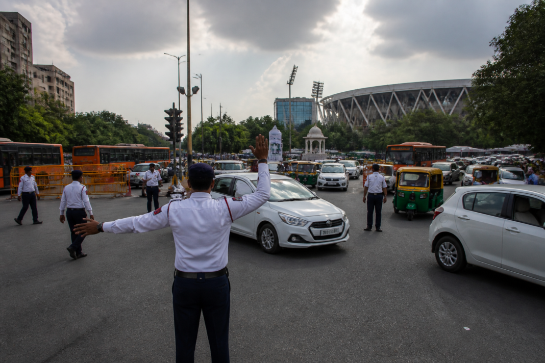 Delhi traffic advisory near Arun Jaitley Stadium with diverted vehicles on a central Delhi road
