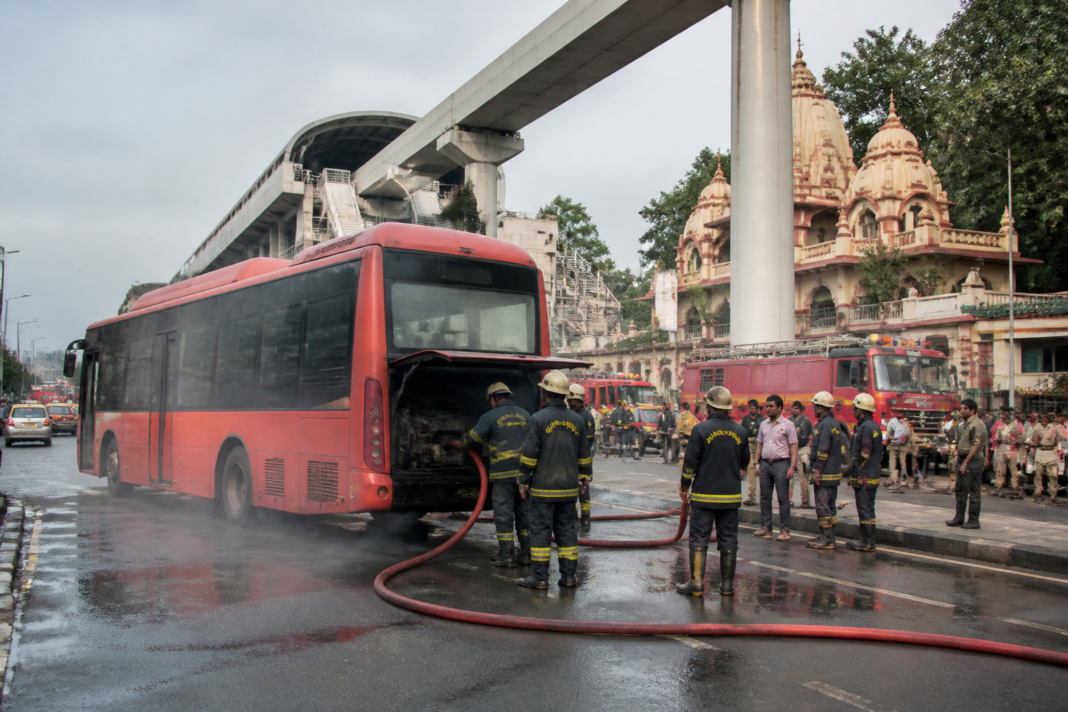 BEST electric bus fire response near Kalimata Mandir in Chembur, Mumbai