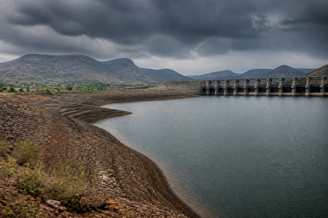 Maharashtra water storage in a dam during an uneven monsoon