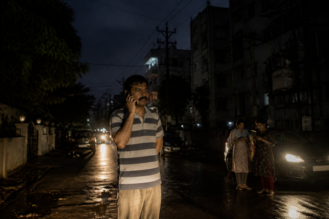 Minnagam helpline issue amid Chennai power cuts and neighbourhood outages