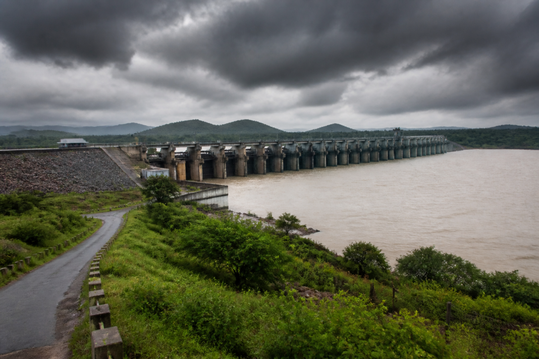 Musi Reservoir in Telangana during heavy inflows, with rising water behind the project gates.