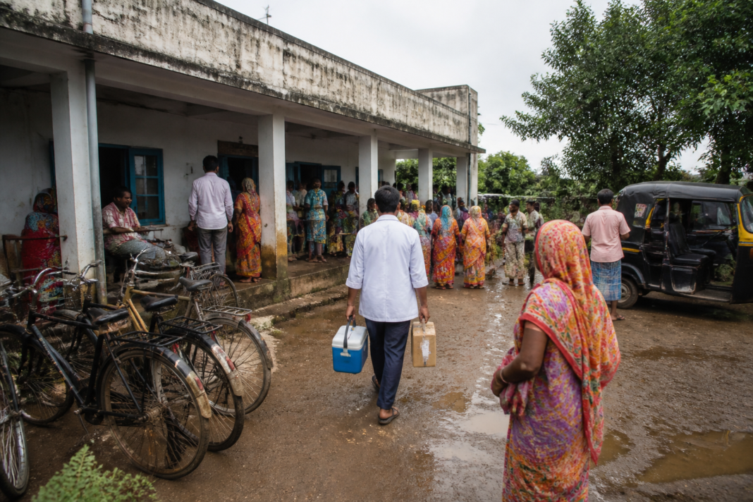 Indpur health centre in Bankura facing complaints over medicines, beds and patient care.